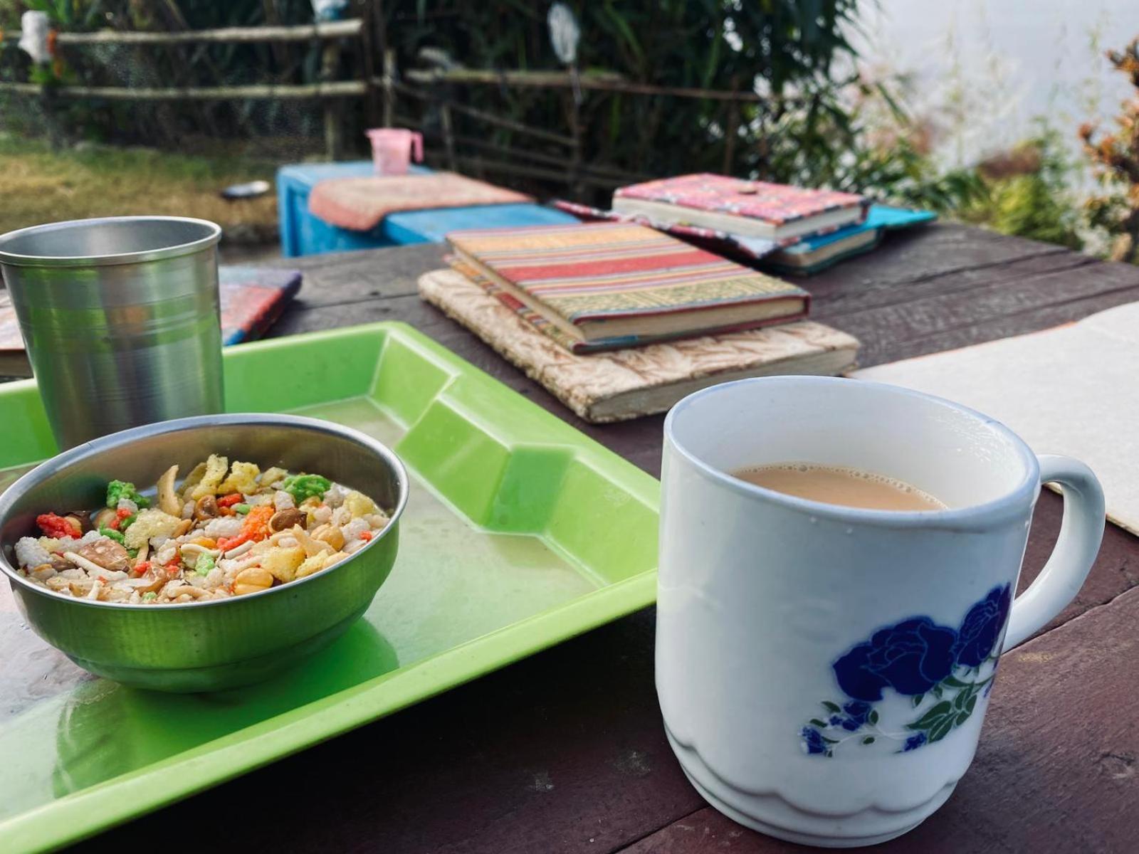 Hom'S Homestay & Farmstay Sarangkot Pokhara Eksteriør billede