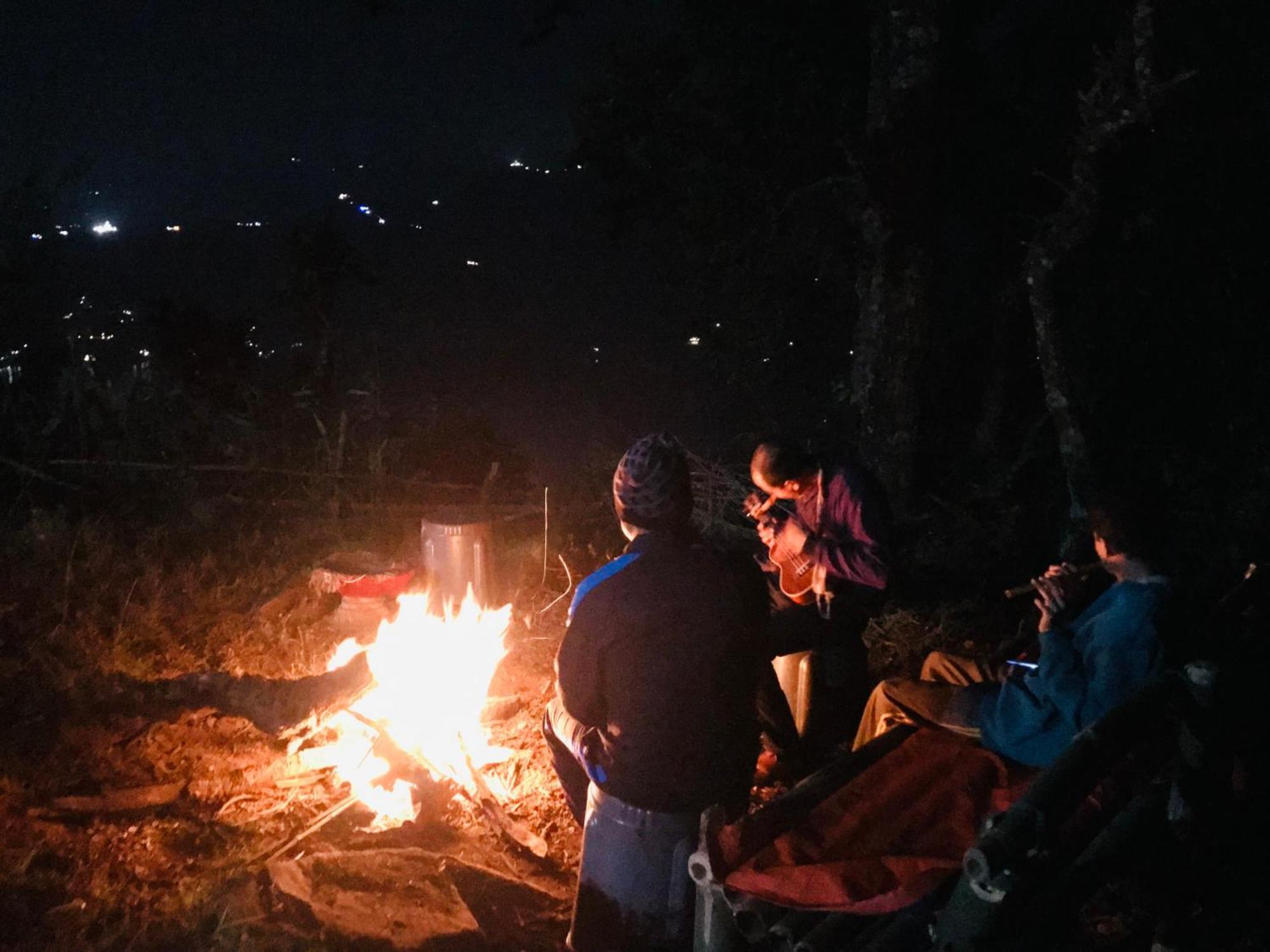 Hom'S Homestay & Farmstay Sarangkot Pokhara Eksteriør billede