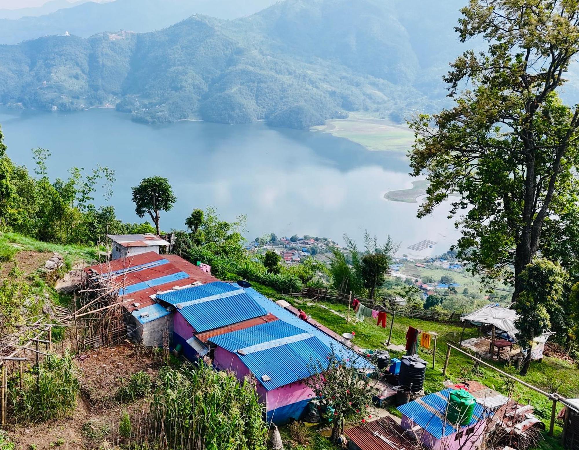 Hom'S Homestay & Farmstay Sarangkot Pokhara Eksteriør billede